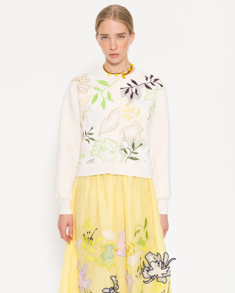 Chaqueta estampada de diseño floral con cierre de botones de presión de Jazmin Chebar en Chaquetas para argentina