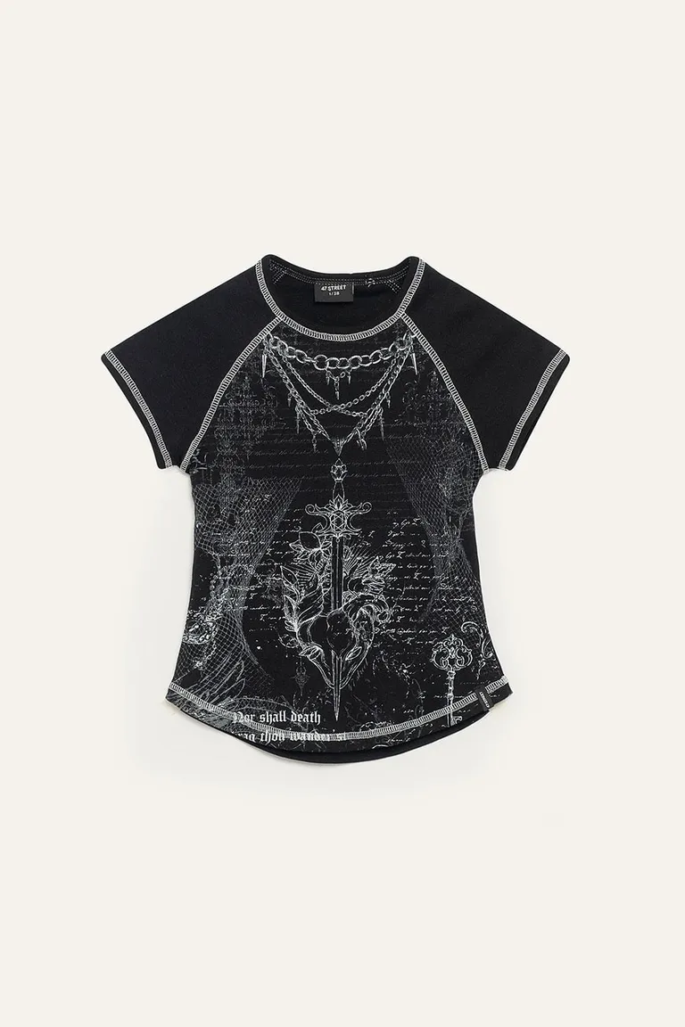 Remera manga corta de ribb con estampado y bordados contrastantes de 47 Street en Remeras para argentina