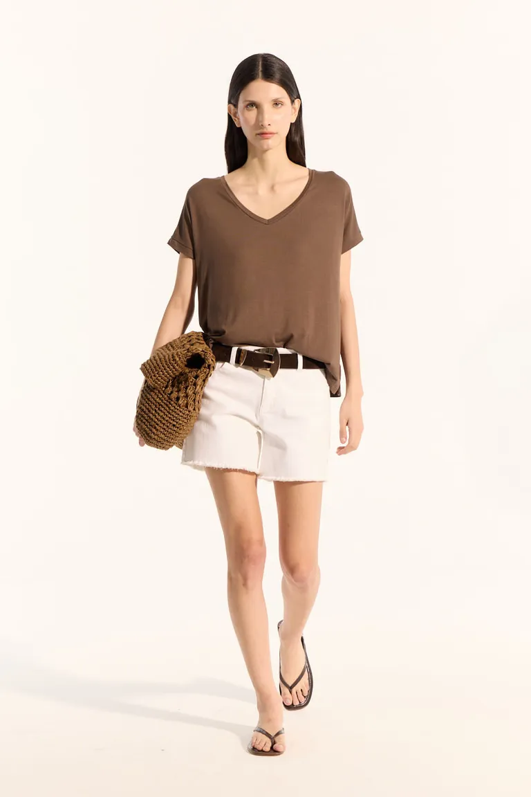 Remera amplia de viscosa y elastano con escote en V para mujer de Portsaid en Remeras para argentina