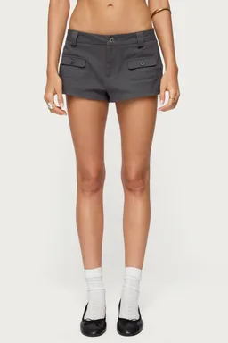 Micro shorts cargo terra de Edikted en Shorts para argentina
