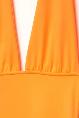 Vestido midi escote pico poliamida de Pull&Bear en Vestidos para argentina