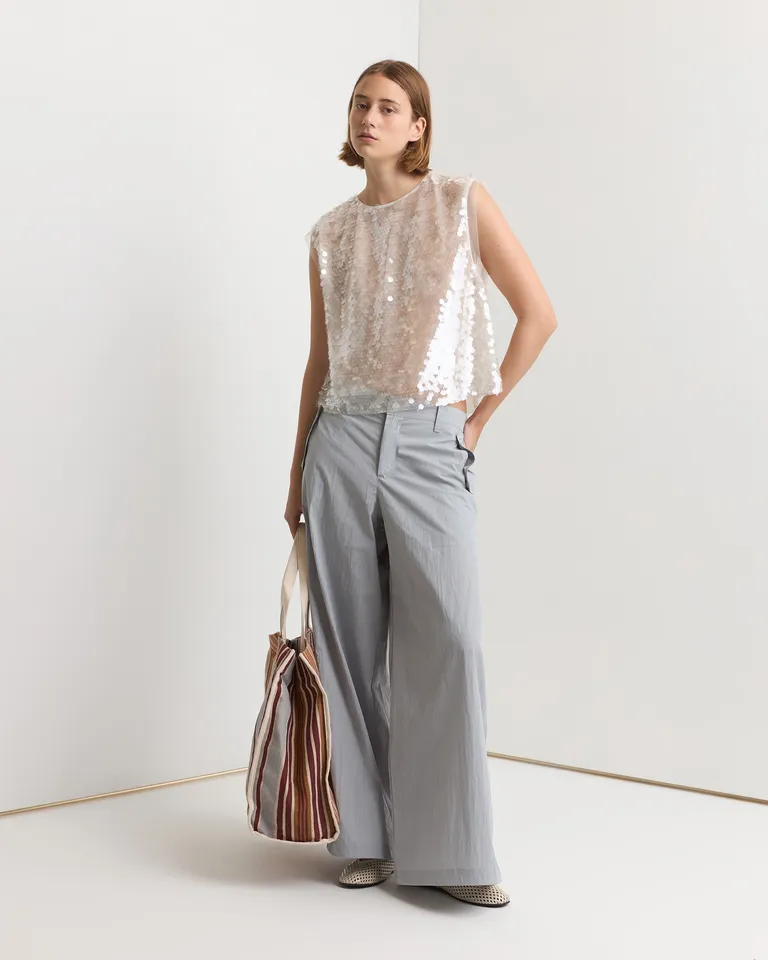 Pantalón oversize de tiro medio con bolsillos y botones personalizados de Prüne en Pantalones para argentina