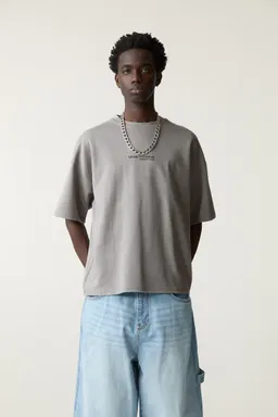 Remera milano prestazione de Pull&Bear en Remeras y Polos para argentina