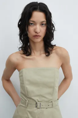 Top strapless con cinturón de Mango en Tops para argentina