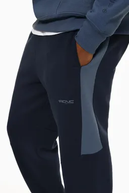 Pantalón chándal color block de Lefties en Pantalones para argentina