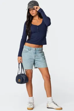 Shorts denim tiro bajo tomboy de Edikted en Shorts para argentina