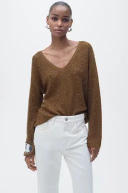 Jersey punto cuello pico de Mango en Buzos y Sweaters para argentina