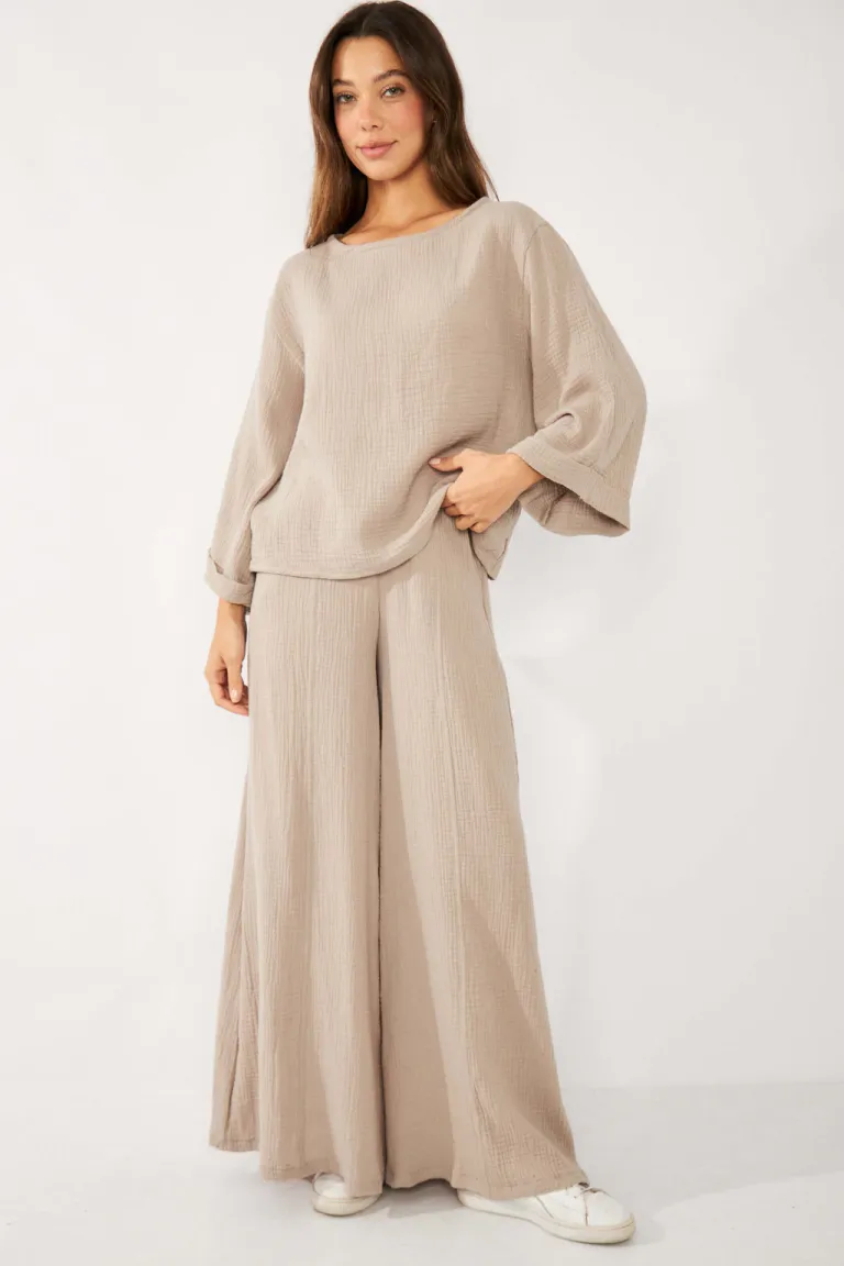 Pantalón ancho y elegante en tejido suave y elástico de Belle en Pantalones para argentina