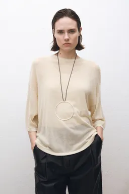 Jersey manga corta oversize de Mango en Buzos y Sweaters para argentina