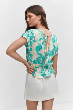 Blusa cruzada con flores de Mango en Blusas para argentina