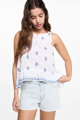 Short vaquero desflecado de Mango Teen en Shorts para argentina