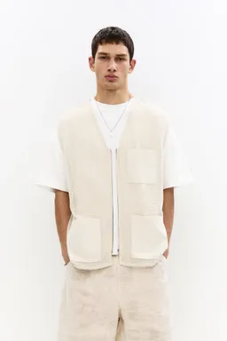 Chaleco utilitario de malla de Pull&Bear en Buzos y Sweaters para argentina