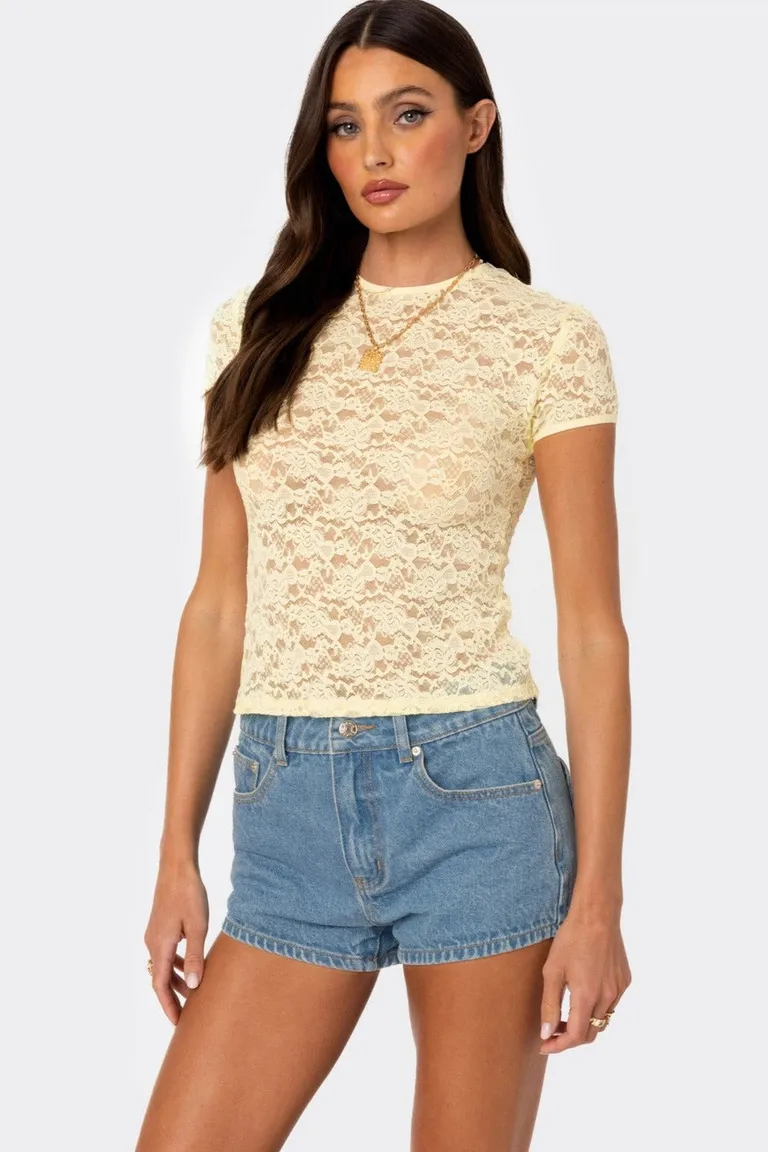 Kaori remera encaje transparente de Edikted en Remeras para argentina