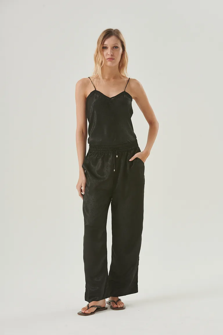 Pantalón de pierna ancha y cintura elástica con diseño elegante y versátil de Sweet en Pantalones para argentina