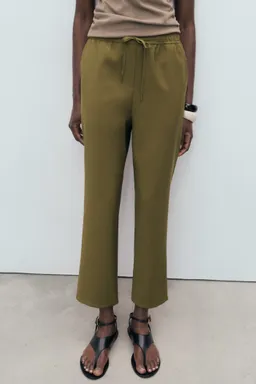 Pantalón fluido con cordón de Mango en Pantalones para argentina