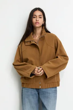 Chaqueta efecto gamuza de Pull&Bear en Chaquetas para argentina
