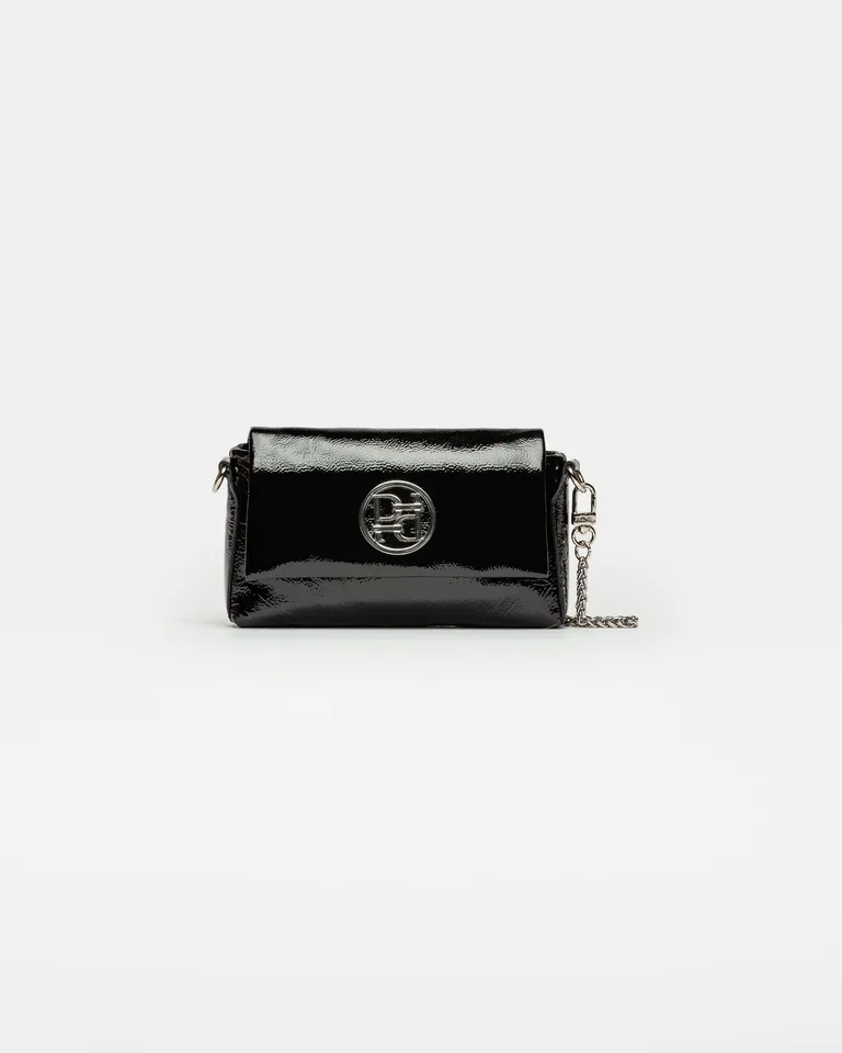 Mini Bolso de Cuero Charol Arrugado en Formato Novedoso con Correa Larga de Cadena de Prüne en Bolsos y Carteras para argentina