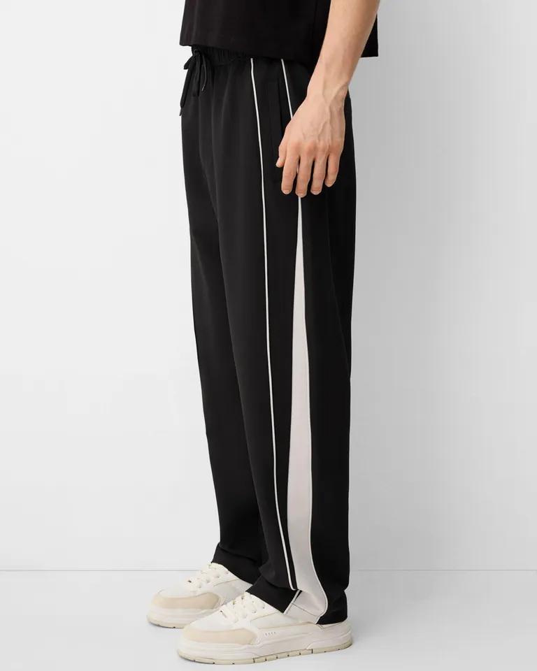 Pantalón baggy técnico de Bershka en Pantalones para argentina