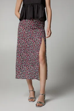 Falda midi estampada de Mango Teen en Faldas para argentina