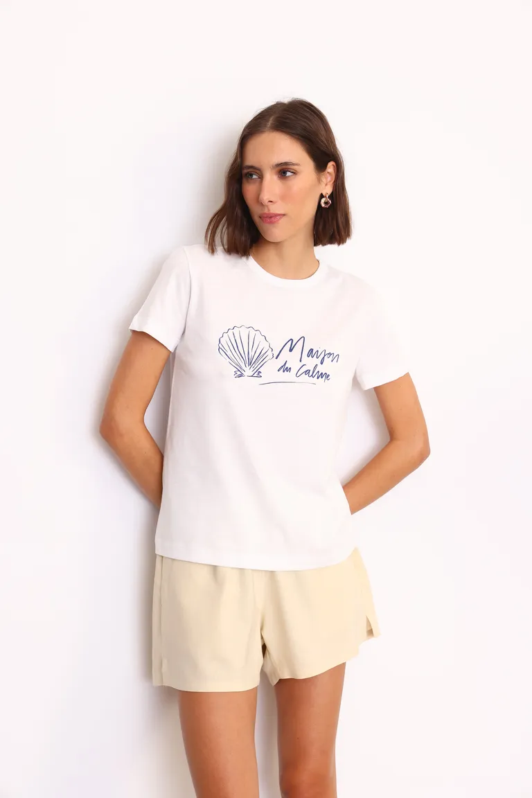 Remera básica de algodón con diseño zen para un estilo casual y relajado de Yagmour en Remeras para argentina