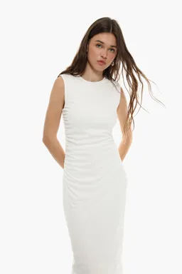 Vestido midi fruncido de Lefties en Vestidos para argentina