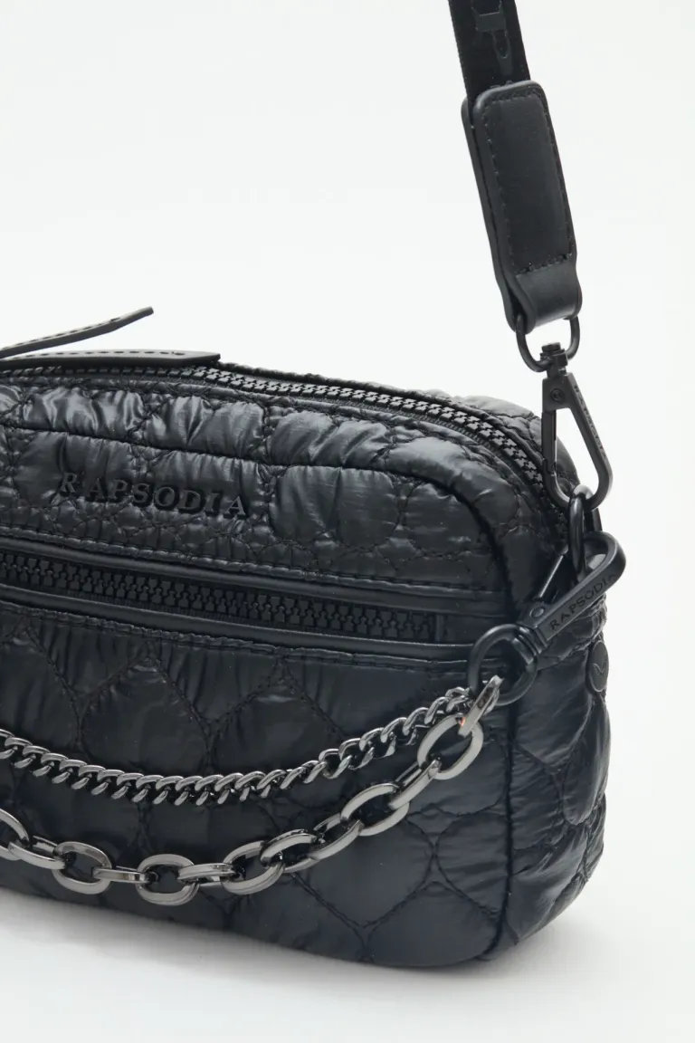 Bandolera Negra Matelassé con Correa Regulable y Detalles Metálicos de Rapsodia en Bolsos y Carteras para argentina