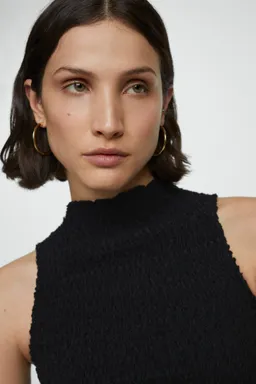Top textura fruncido de Mango en Tops para argentina