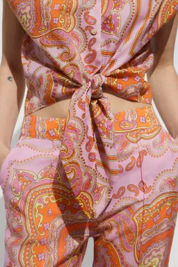 Pantalón lyocell estampado de Mango en Pantalones para argentina