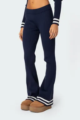 Pantalones acampanados acanalados pluto de Edikted en Pantalones para argentina