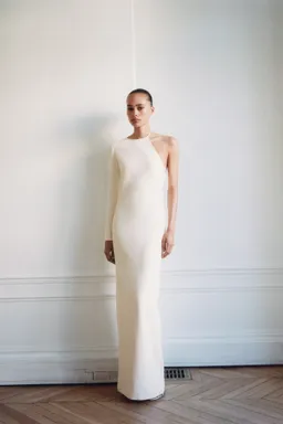 Vestido asimétrico espalda descubierta de Mango en Vestidos para argentina
