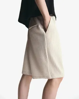 Bermuda skater plisada de Bershka en Bermudas y Shorts para argentina
