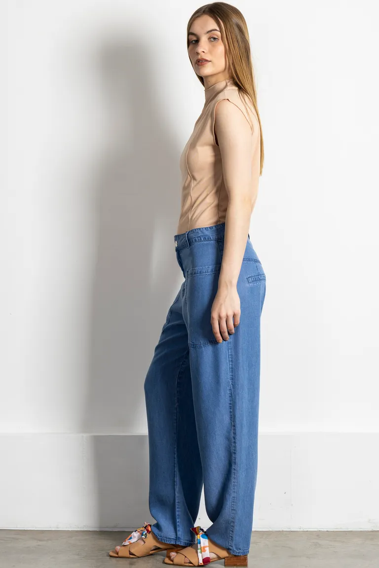 Pantalón de corte recto en tela de tencel con diseño de bolsillos amplios de Kill en Pantalones para argentina