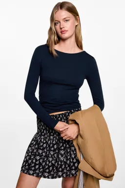 Remera espalda descubierta manga larga de Mango Teen en Buzos y Sweaters para argentina