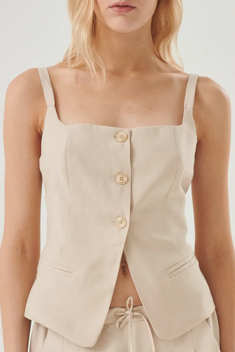 Chaleco de lino de corte sastre con escote recto y breteles finos de Sweet en Chalecos para argentina