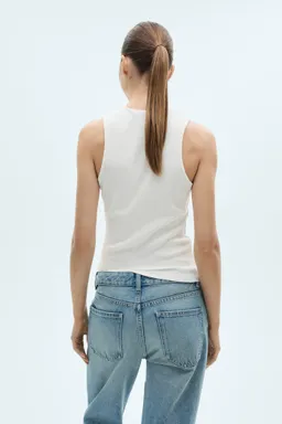 Top algodón canalé básico de Mango en Tops para argentina