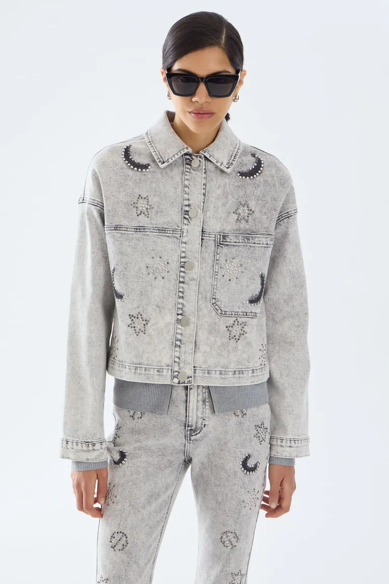 Chaqueta de denim con detalles de tachas aplicadas y hombros caídos de corte relajado de Portsaid en Chaquetas para argentina