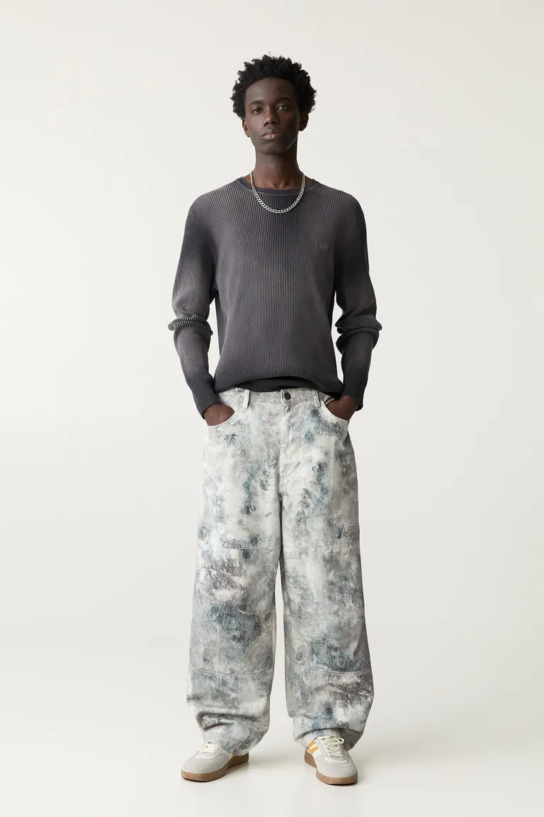 Pantalón skater estampado de Pull&Bear en Pantalones para argentina