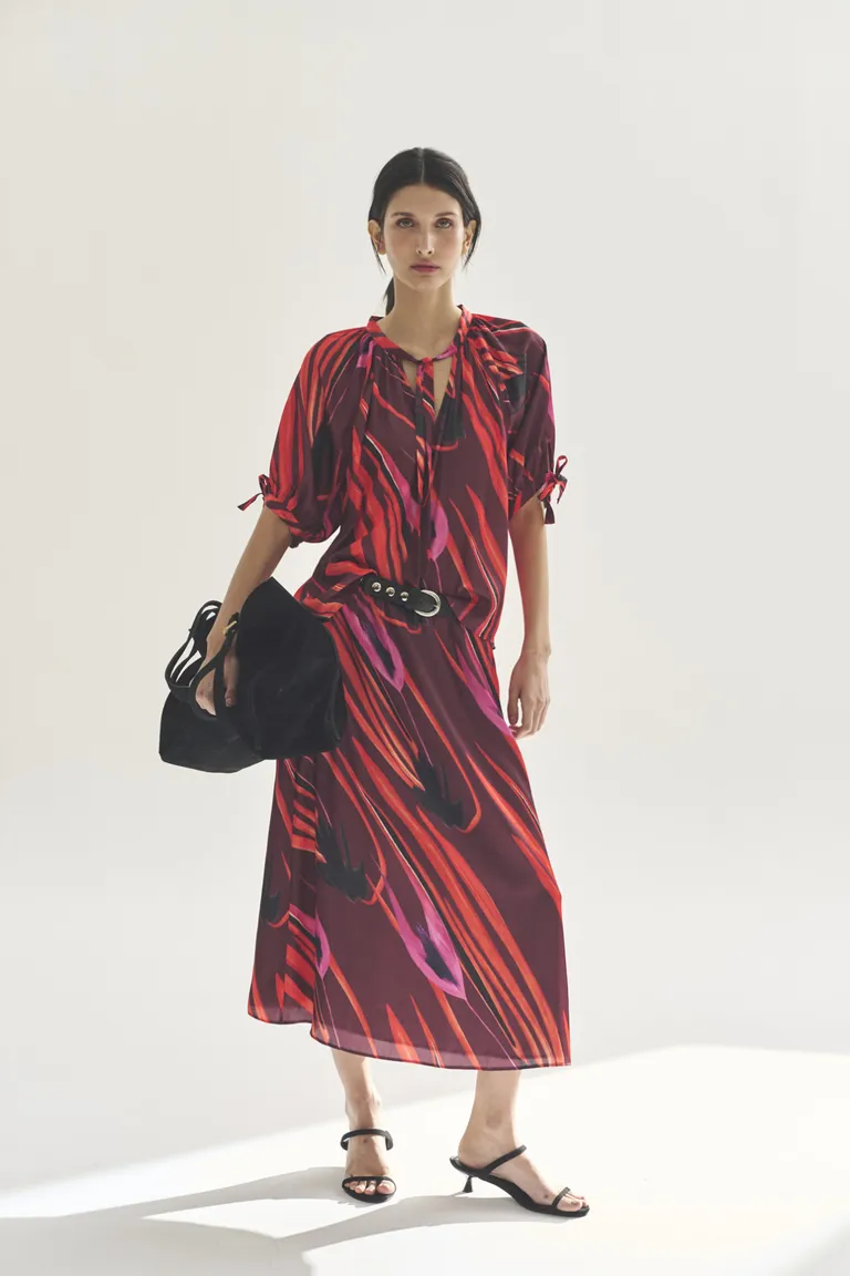 Blusa de manga corta con lazo en color rojo para mujeres de Akiabara en Blusas para argentina