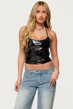 Top halter vikki vinilo de Edikted en Tops para argentina