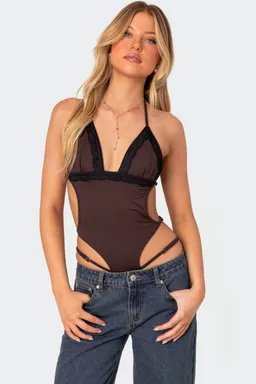 Body strappy con encaje de Edikted en Bodies para argentina