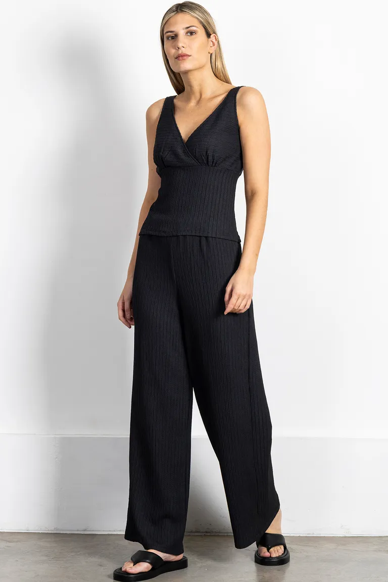 Remera Musculosa Arrugada con Escote en V Cruzado para Mujer de Kill en Remeras para argentina