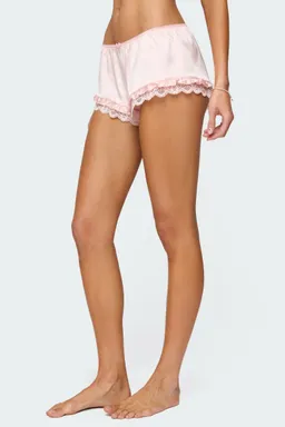 Shorts clair volados encaje satén de Edikted en Pijamas y Sleepwear para argentina