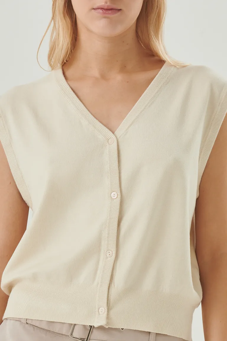 Chic y sofisticado: chaleco de diseño atemporal para lucir elegante en cualquier ocasión de Sweet en Chalecos para argentina