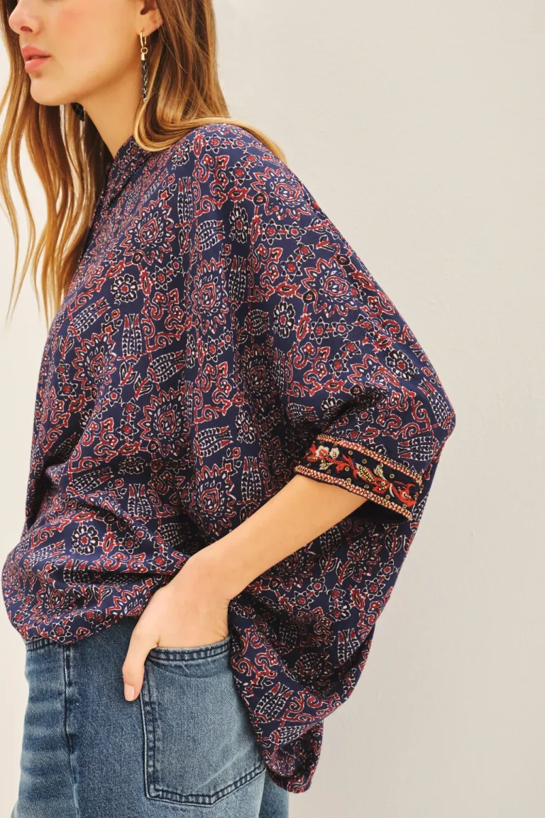 Camisa amplia estampada con detalles bordados en los puños de Rapsodia en Camisas para argentina