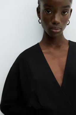 Vestido escote cruzado abertura de Mango en Vestidos para argentina