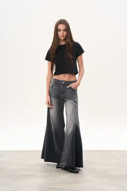 Jean denim megawide kyle black de Magda en Pantalones para argentina
