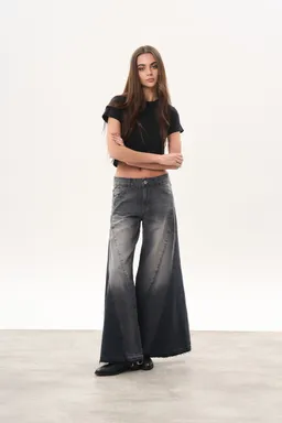 Jean denim megawide kyle black de Magda en Pantalones para argentina