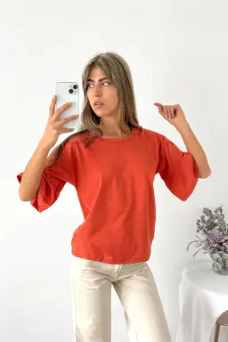Remera amplia volados de Benka en Remeras para argentina