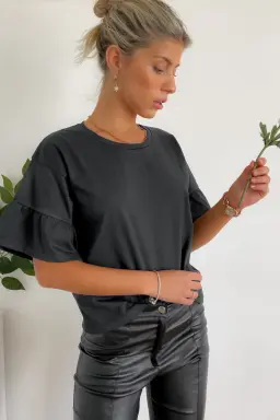 Remera amplia volados de Benka en Remeras para argentina