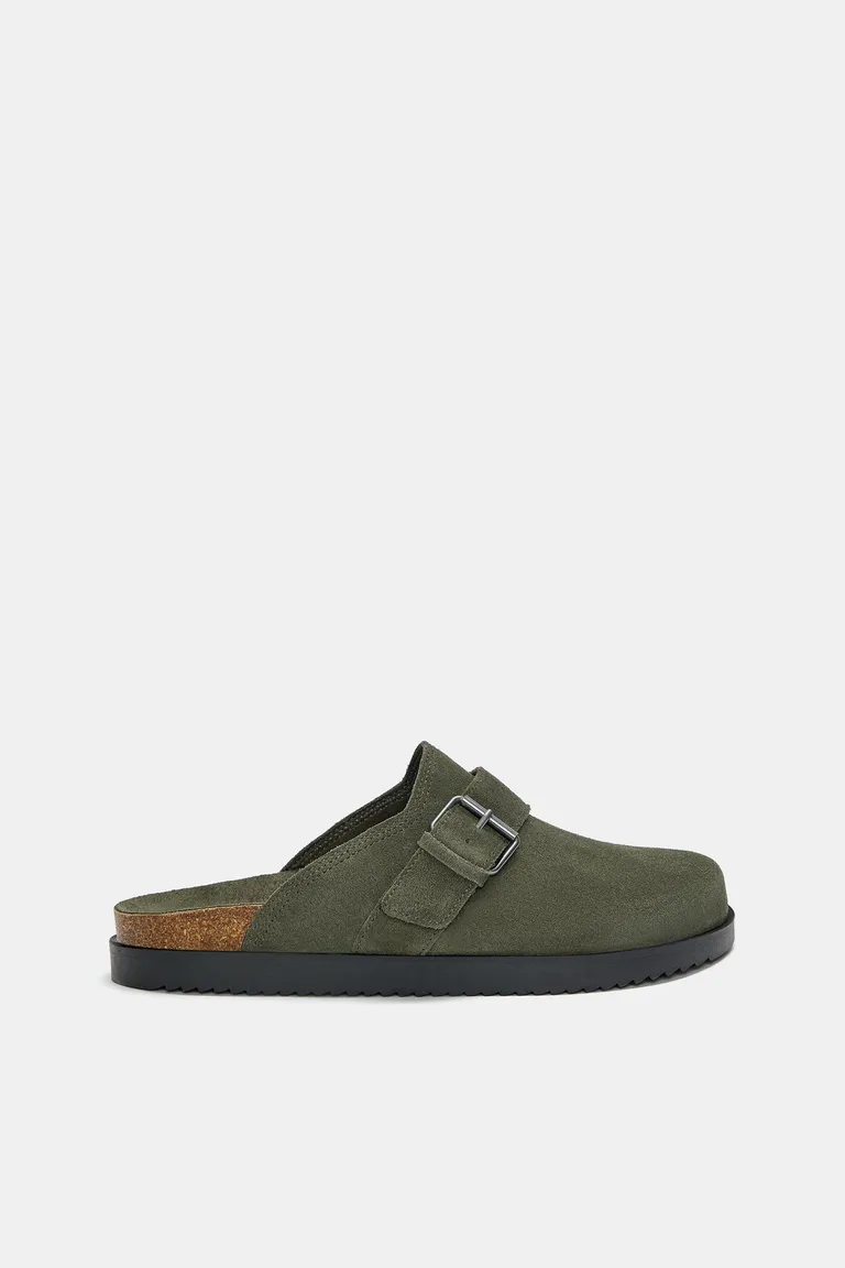 Zuecos hebilla cuero de Pull&Bear en Sandalias y Ojotas para argentina